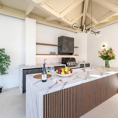 Vacation Marbella: Sunny Camelia With Heated Pool And Cinema Villa Benalmadena