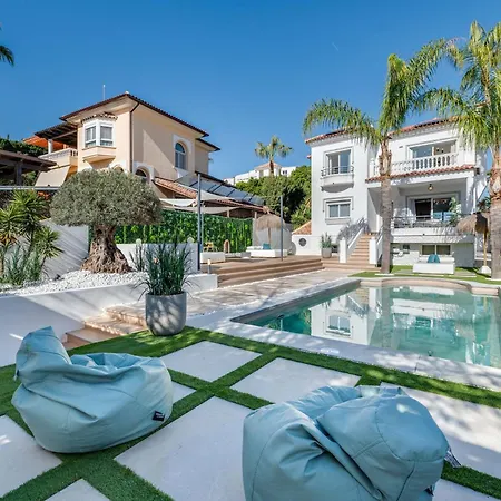 Villa Vacation Marbella: Sunny Camelia With Heated Pool And Cinema Benalmadena