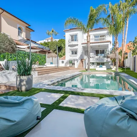 Villa Vacation Marbella: Sunny Camelia With Heated Pool And Cinema *
