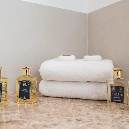 Vacation Marbella I Sunny Camelia Heated Pool, Recently Renovated, Residential Neighborhood In Benalmadena, Short Walk To The Beach, Cinema Villa