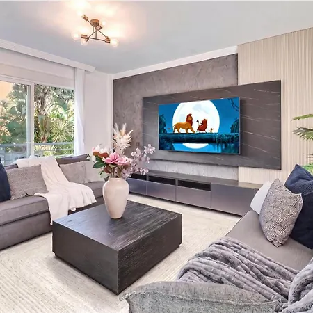 Villa Vacation Marbella I Sunny Camelia Heated Pool, Recently Renovated, Residential Neighborhood In Benalmadena, Short Walk To The Beach, Cinema Benalmádena