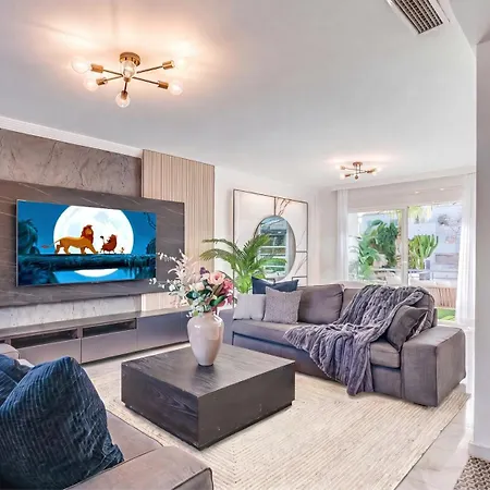 Vacation Marbella I Sunny Camelia Heated Pool, Recently Renovated, Residential Neighborhood In Benalmadena, Short Walk To The Beach, Cinema Villa